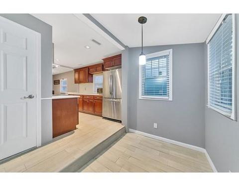 33 Cuff Ave, Springfield, MA 01104 photo 5