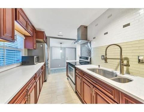 33 Cuff Ave, Springfield, MA 01104 photo 2