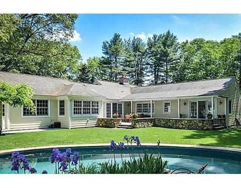 6 Willow St, Dover, MA 02030 photo 1
