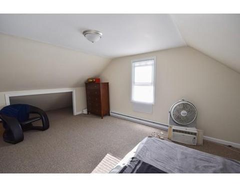30 Thornton St, Springfield, MA 01104 photo 10