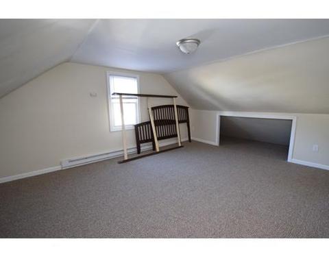 30 Thornton St, Springfield, MA 01104 photo 11