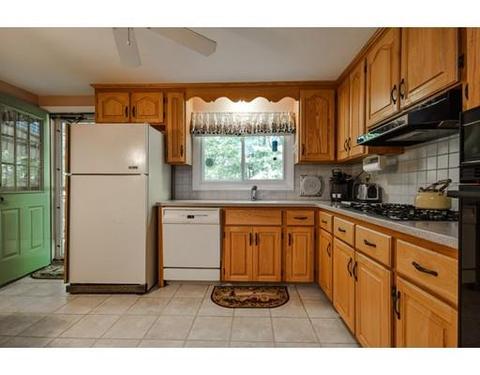 4 Spring Ln, Framingham, MA 01701 photo 8