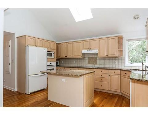 65 Trinity Pl, Barnstable, MA 02632 photo 6