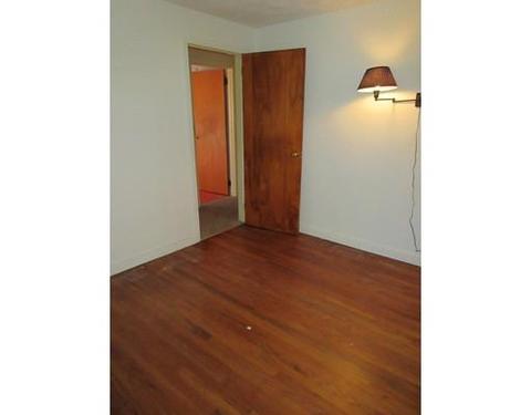 193 Ryan Rd, Northampton, MA 01062 photo 4