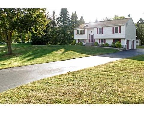 11 Michael Ln, Dudley, MA 01571 photo 18