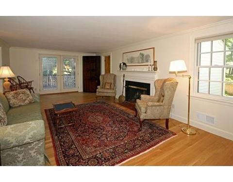 6 Garrison Rd, Wellesley, MA 02482 photo 4