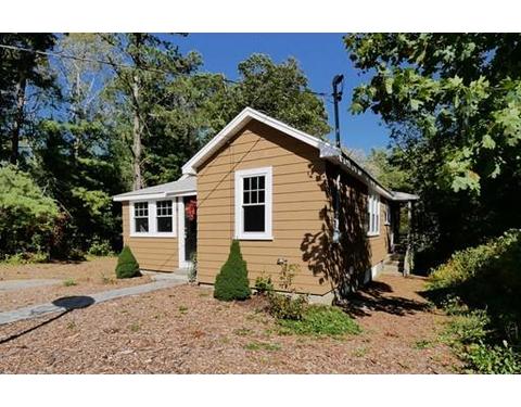 17 Parkwood Dr, Wareham, MA 02571 photo 3