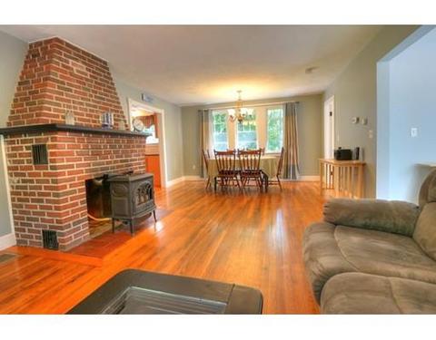 17 Parkwood Dr, Wareham, MA 02571 photo 6