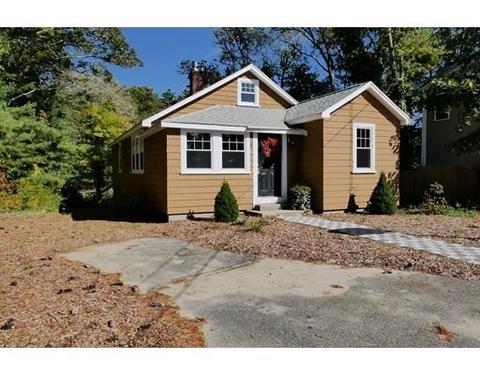 17 Parkwood Dr, Wareham, MA 02571 photo 1