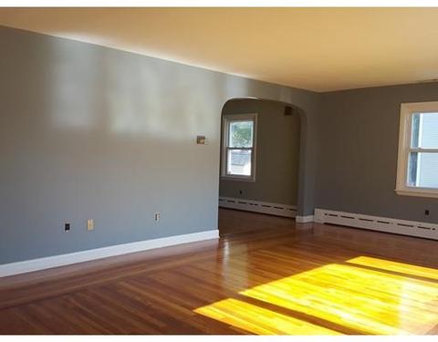 16 Hutton St, Fall River, MA 02720 photo 6