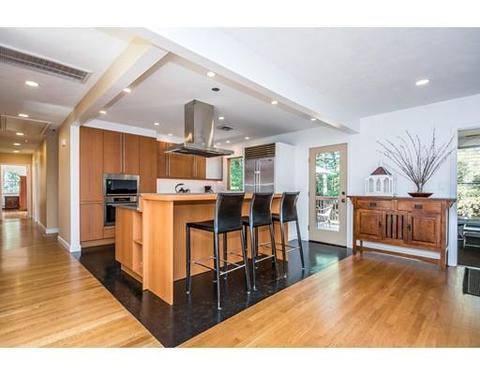 14 Brewer Ln, Reading, MA 01867 photo 6