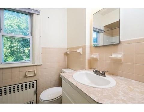 36 Euclid Ave, Springfield, MA 01108 photo 18