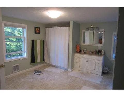 33 Beacon Rd, Webster, MA 01570 photo 29