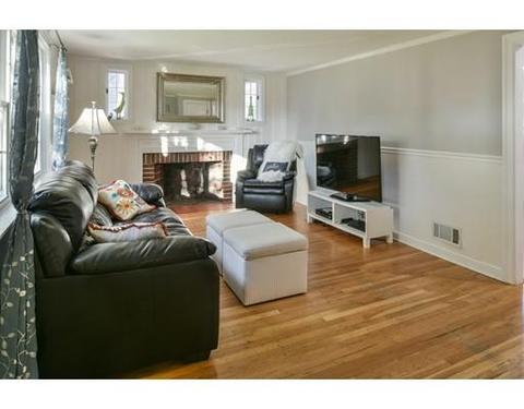 11 Chipman Rd, Beverly, MA 01915 photo 4