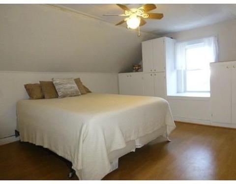 16 Grove St, Gloucester, MA 01930 photo 12