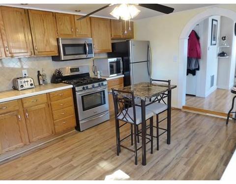 16 Grove St, Gloucester, MA 01930 photo 9