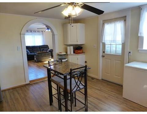 16 Grove St, Gloucester, MA 01930 photo 10