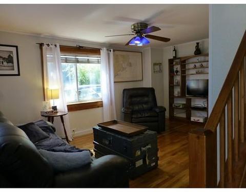 16 Grove St, Gloucester, MA 01930 photo 7
