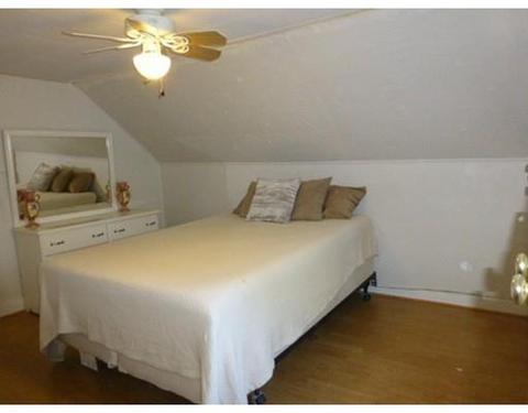 16 Grove St, Gloucester, MA 01930 photo 14