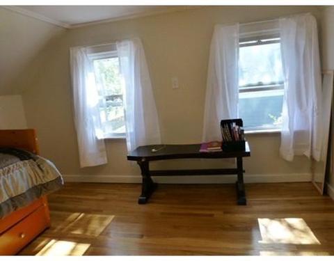 16 Grove St, Gloucester, MA 01930 photo 18