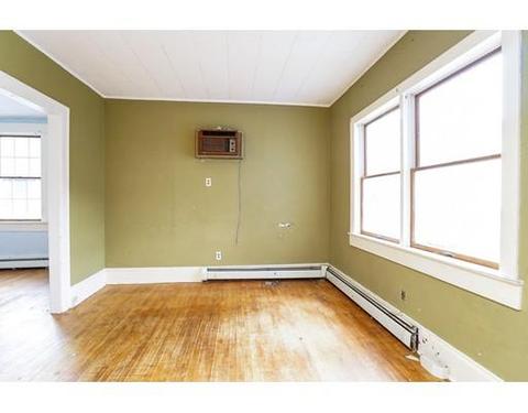 10 Young St, Worcester, MA 01603 photo 18