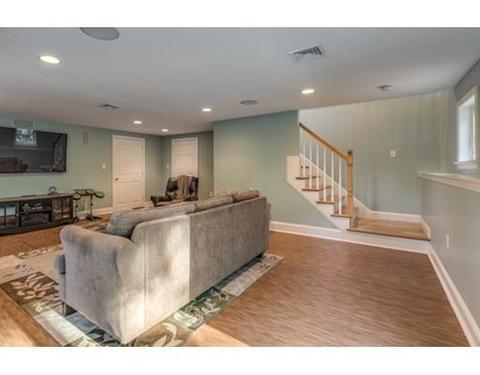 66 Edgemont Ave, Reading, MA 01867 photo 24