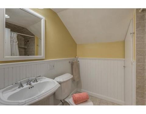 66 Edgemont Ave, Reading, MA 01867 photo 22