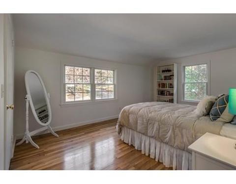 66 Edgemont Ave, Reading, MA 01867 photo 17