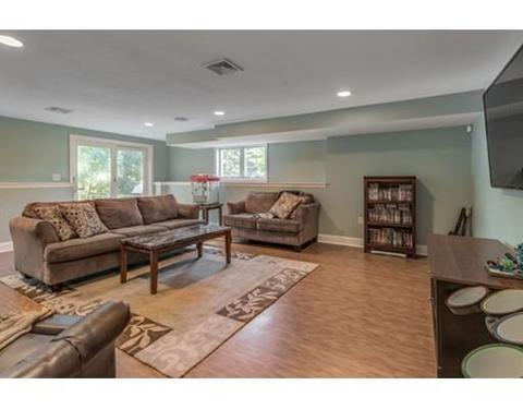 66 Edgemont Ave, Reading, MA 01867 photo 23