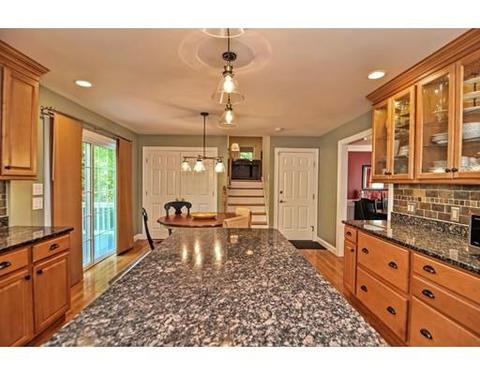 32 Buttonwood Ave, Sutton, MA 01590 photo 11