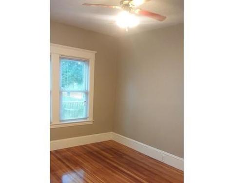 178 Denver St, Springfield, MA 01109 photo 11