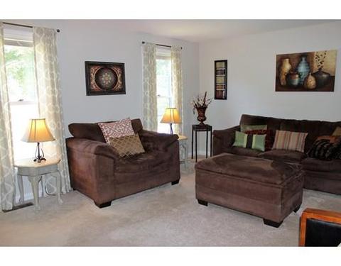 13 Fox Meadow Dr, Worcester, MA 01602 photo 4