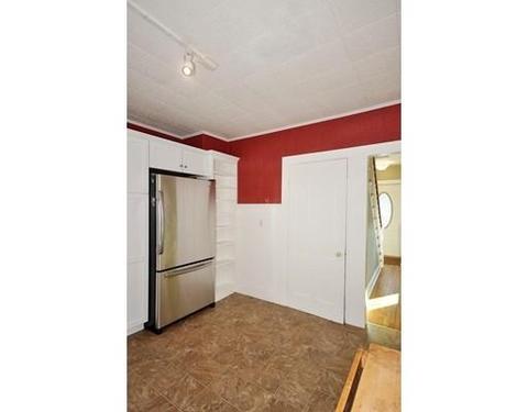 46 Thompson St, Maynard, MA 01754 photo 4