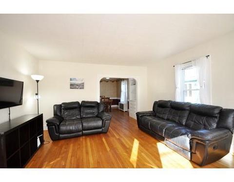 46 Thompson St, Maynard, MA 01754 photo 5