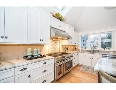 71 Hartshorn St, Reading, MA 01867 photo 11