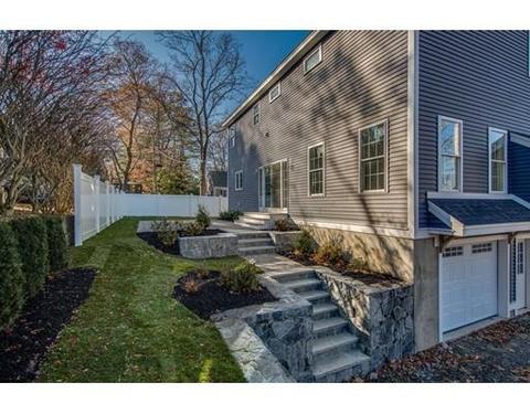 71 Hartshorn St, Reading, MA 01867 photo 4