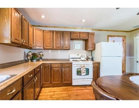 140 Gerrish Ave, Dracut, MA 01826 photo 2