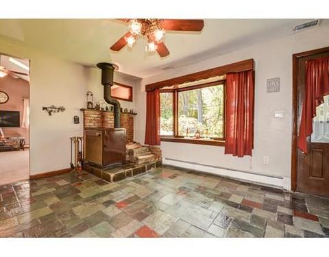 35 Boston Rd, Sutton, MA 01590 photo 4