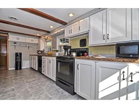 12 Roy Ave, Attleboro, MA 02703 photo 3