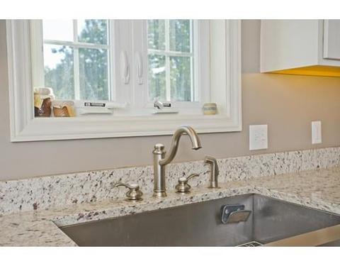67 Wayside St, Springfield, MA 01118 photo 9