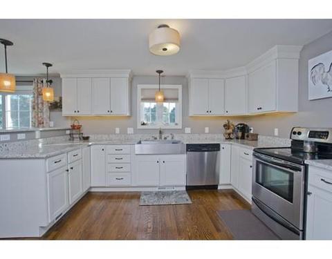 67 Wayside St, Springfield, MA 01118 photo 8