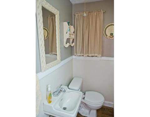 67 Wayside St, Springfield, MA 01118 photo 16