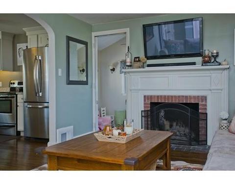 67 Wayside St, Springfield, MA 01118 photo 6