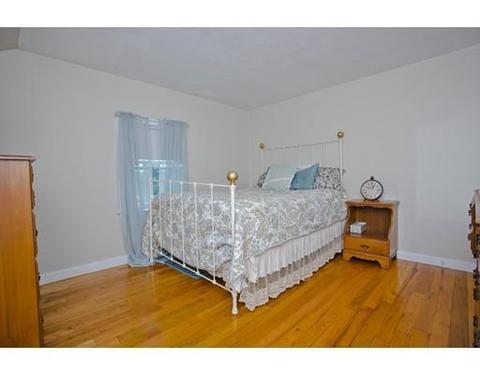 67 Wayside St, Springfield, MA 01118 photo 26
