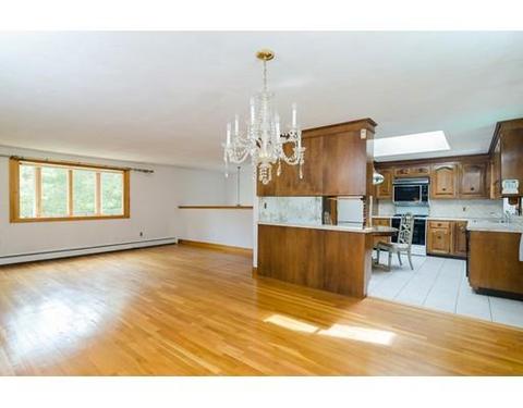 9 Jay St, Braintree, MA 02184 photo 6