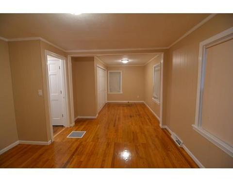 17 Hartley St, Springfield, MA 01104 photo 7
