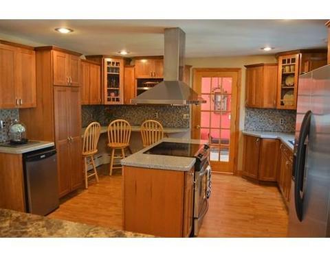 354 Chicago St, Fall River, MA 02721 photo 10