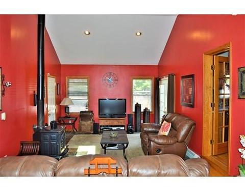354 Chicago St, Fall River, MA 02721 photo 17