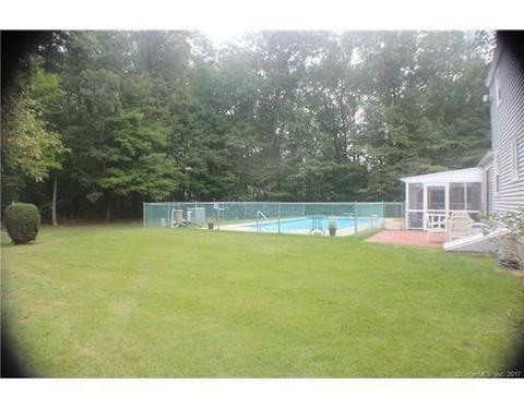 4 Hampton Rd, Enfield, CT 06082 photo 25