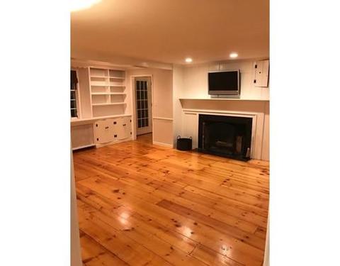 40 Downing St, Hingham, MA 02043 photo 2